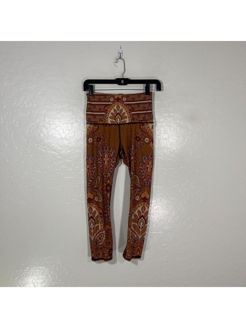 Yoga Democracy Leggings Womens XS Brown Floral High Rise Crop Yoga Pants USA